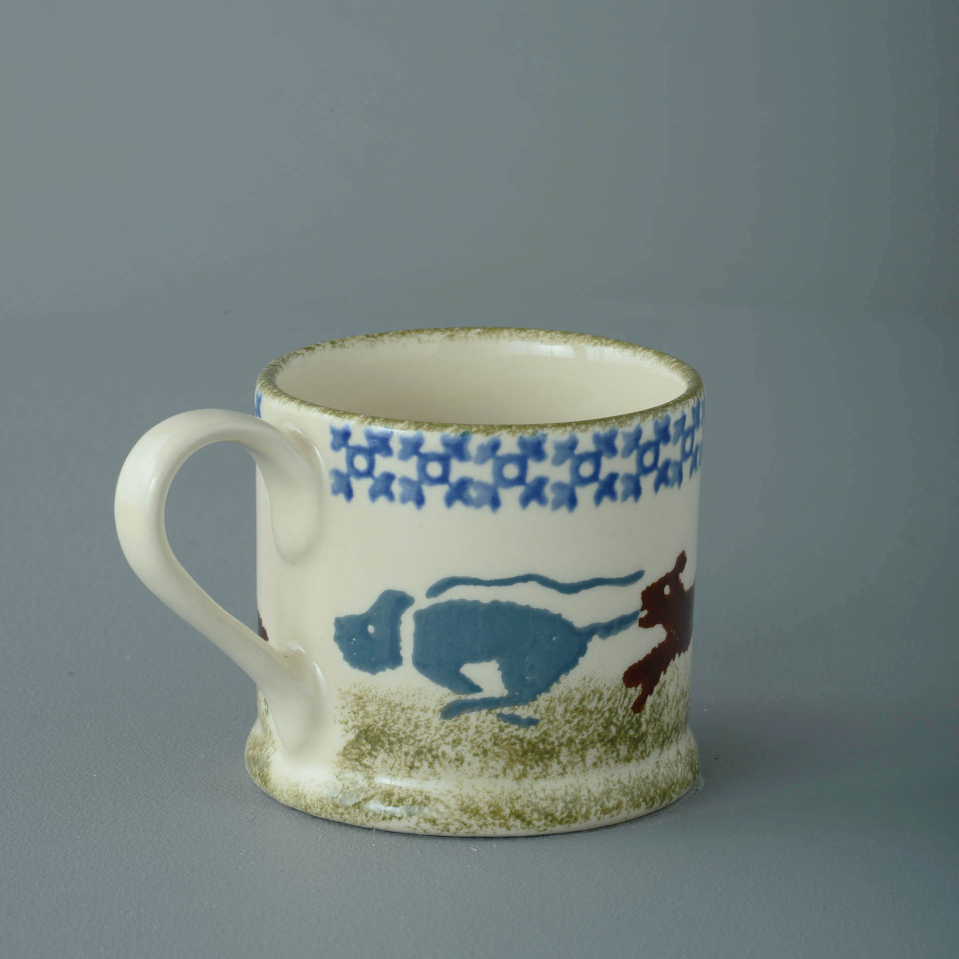 Dog Scottie Chasing Mug Small
