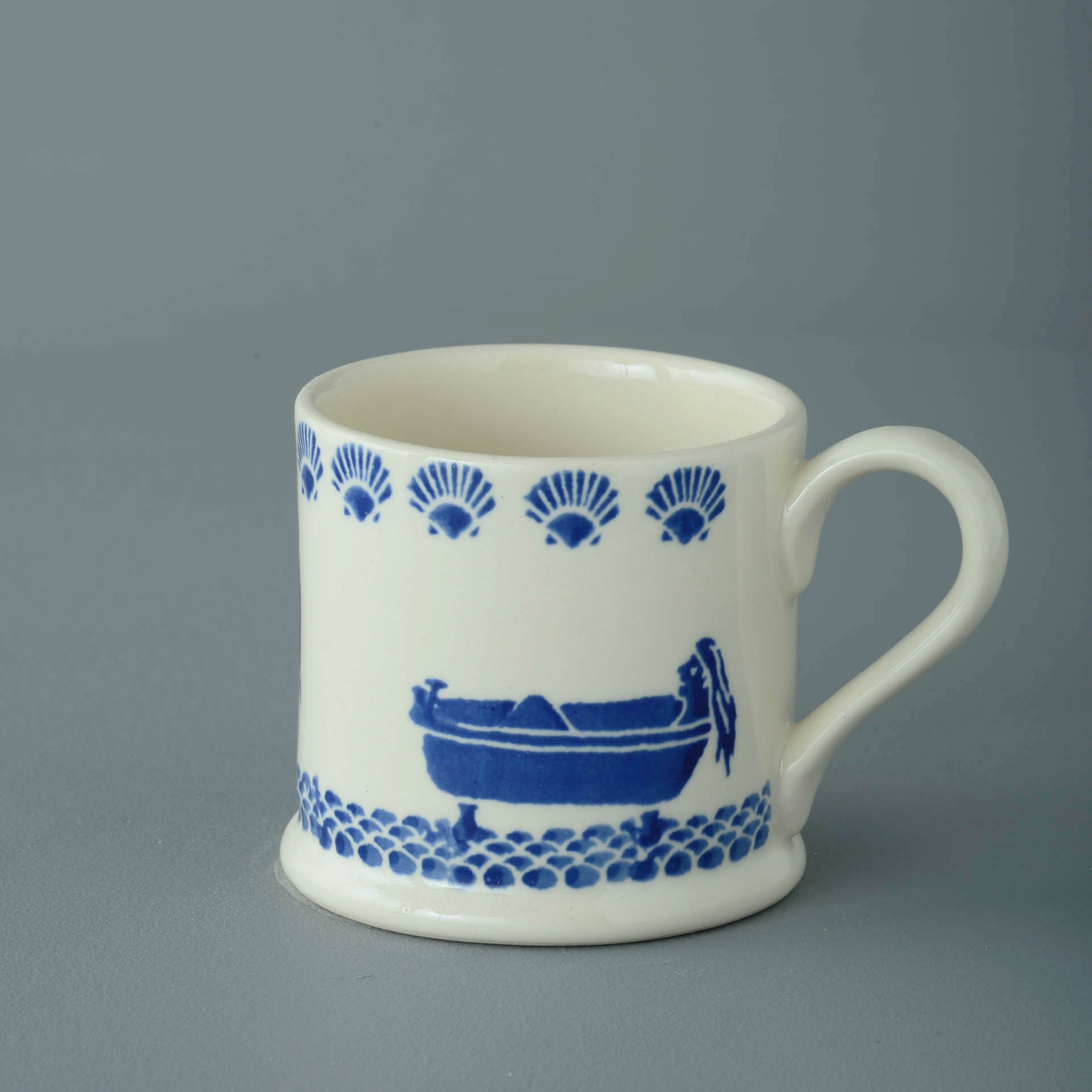 Lady in the bath Mug Small