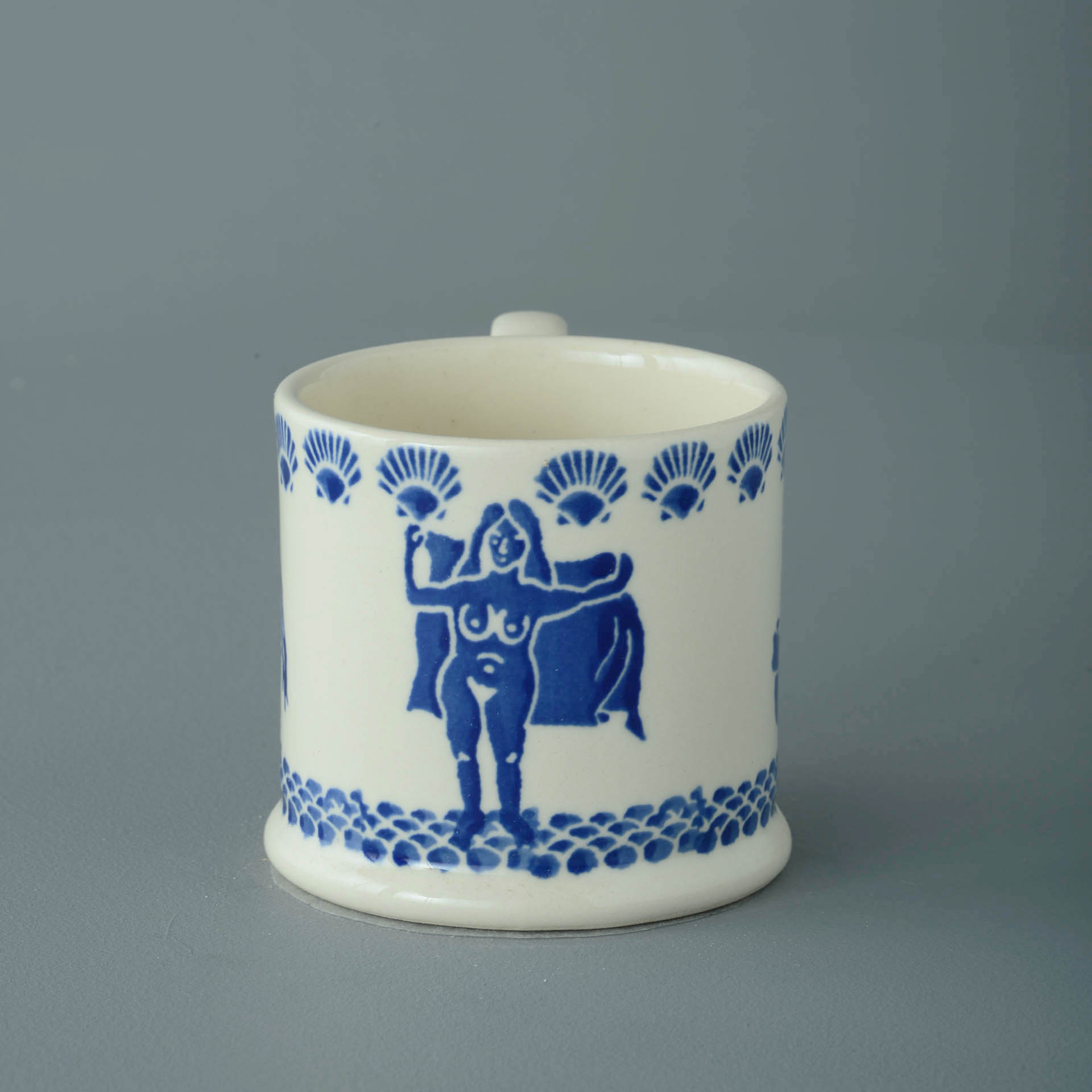 Lady in the bath Mug Small