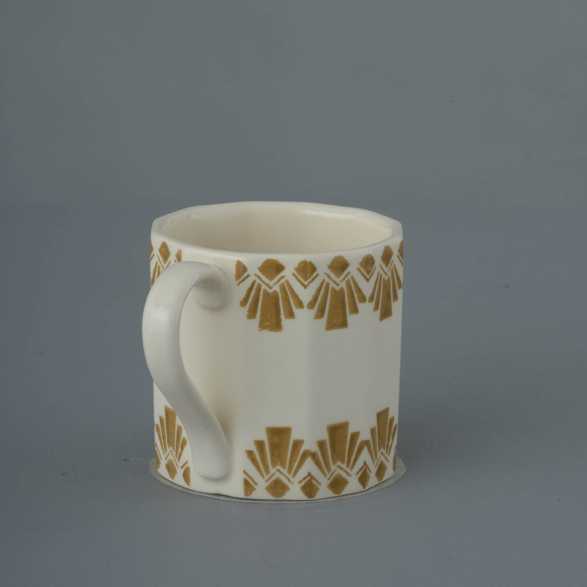 Deco Odeon Sand Dufort Mug