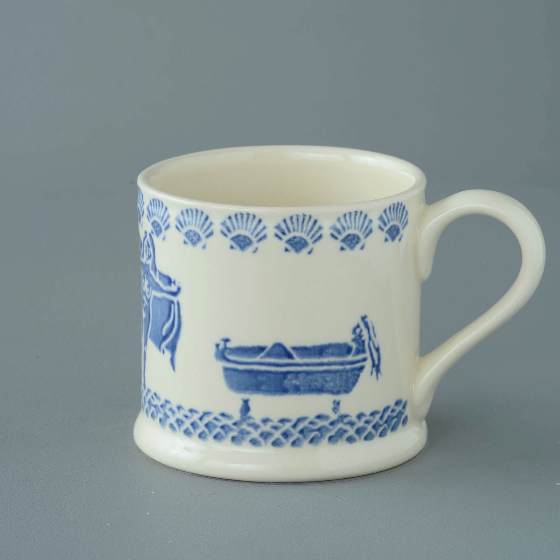Lady in the bath Mug Large