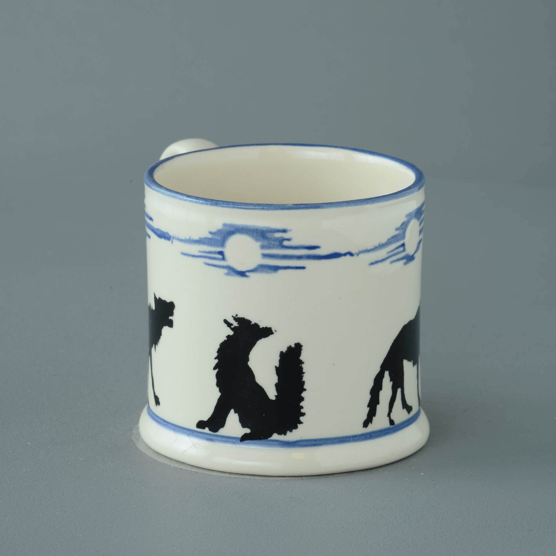 Wolves Howling Mug Large