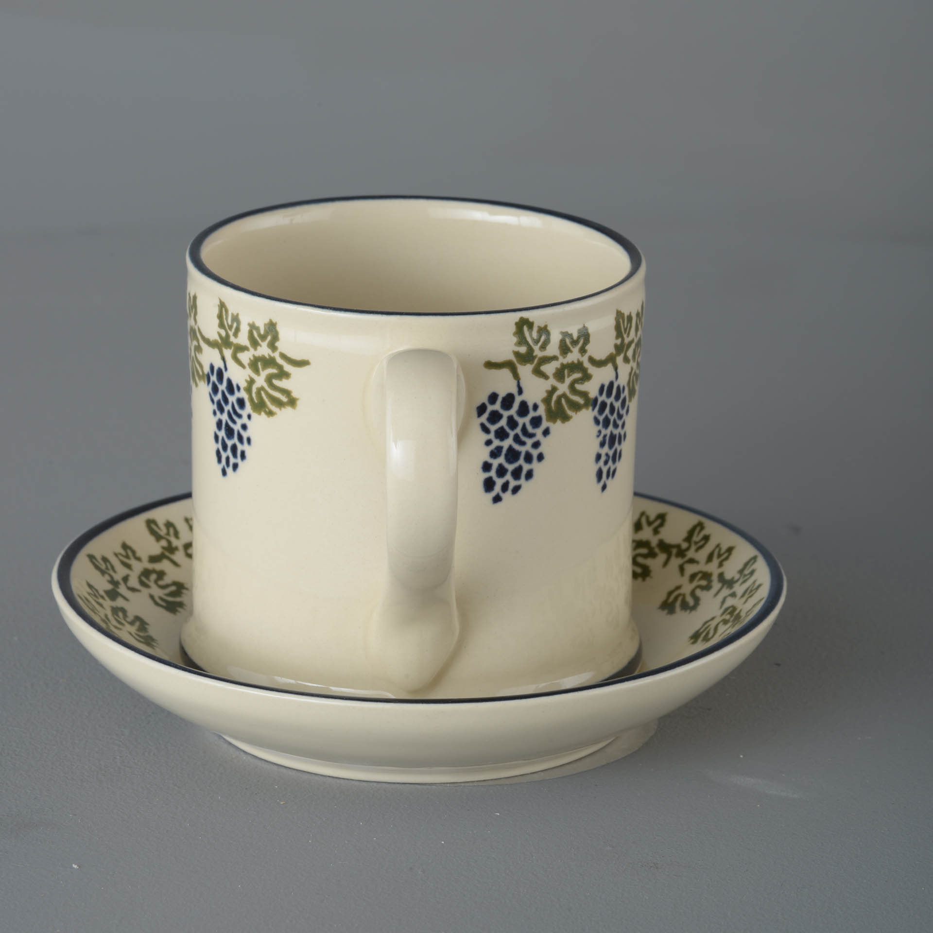 Grapes And Vine Snack Saucer & Mug - Large