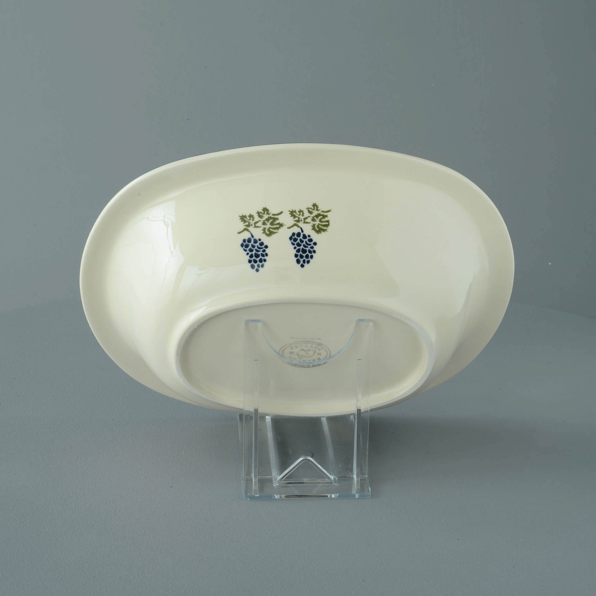 Grapes And Vine Pie Dish - Large