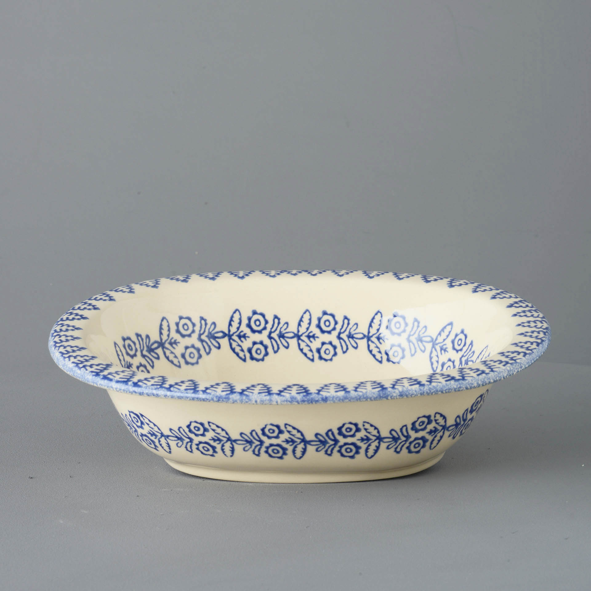 Lacey Blue Pie Dish - Large