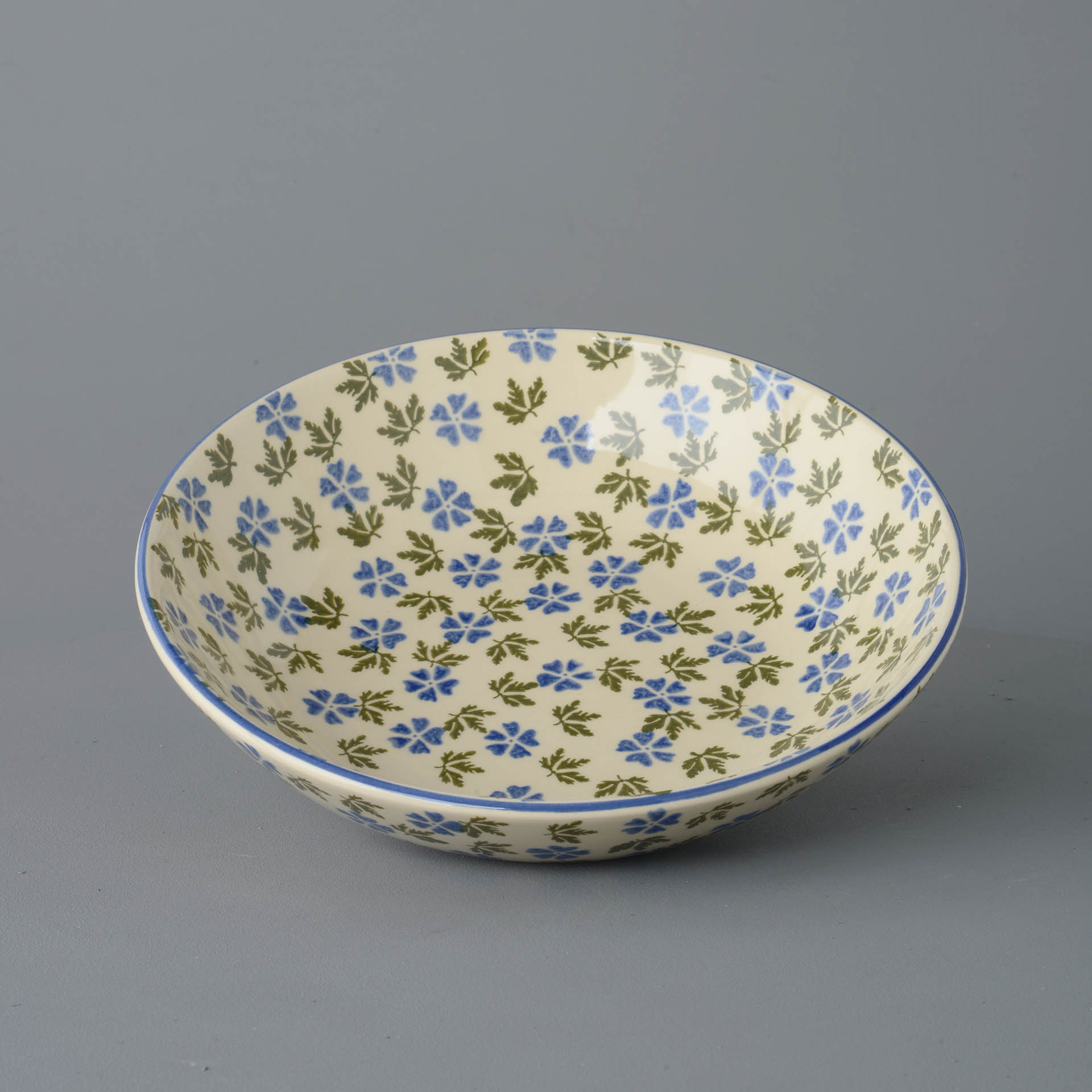 Geranium Serving Dish Round