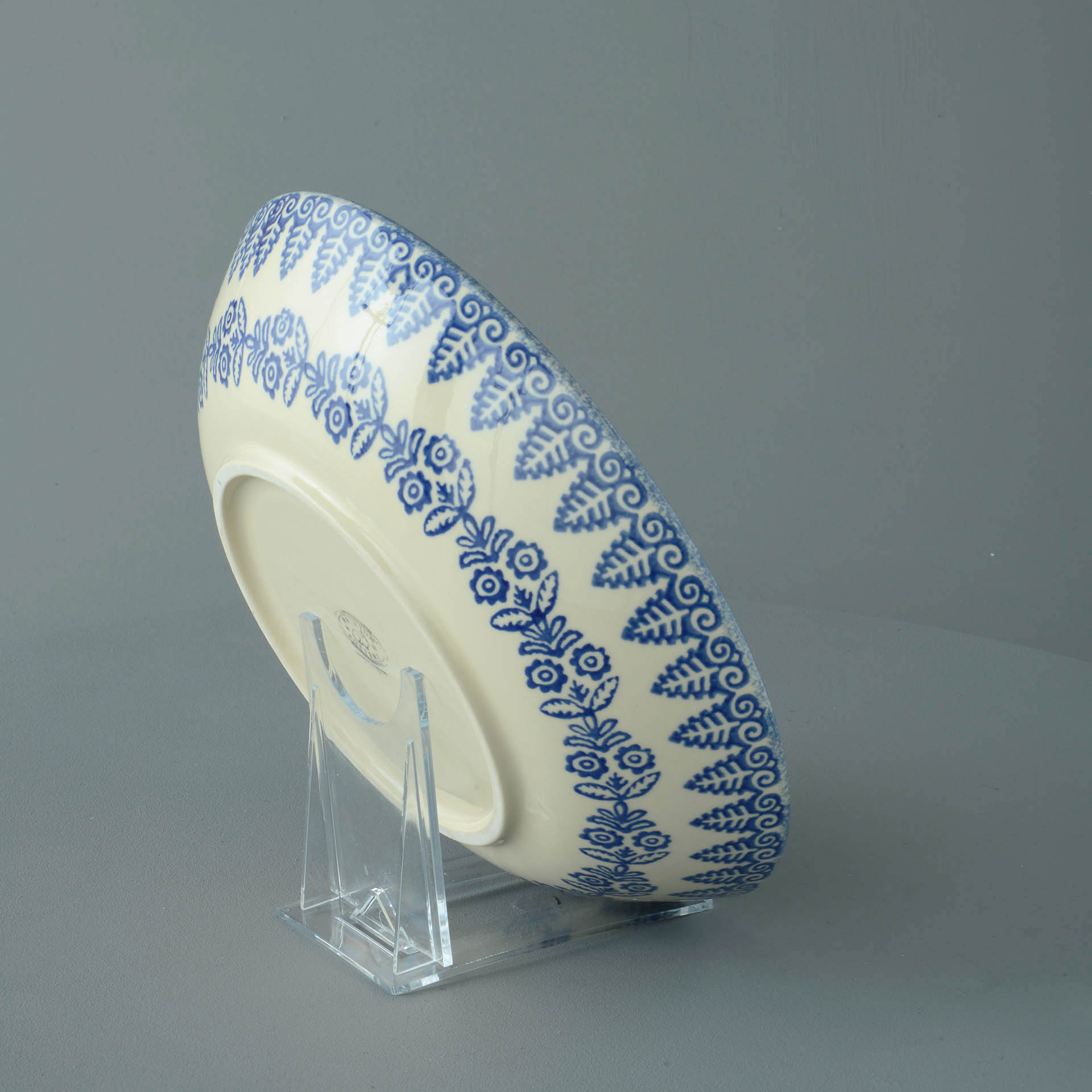 Lacey Blue Serving Dish Round