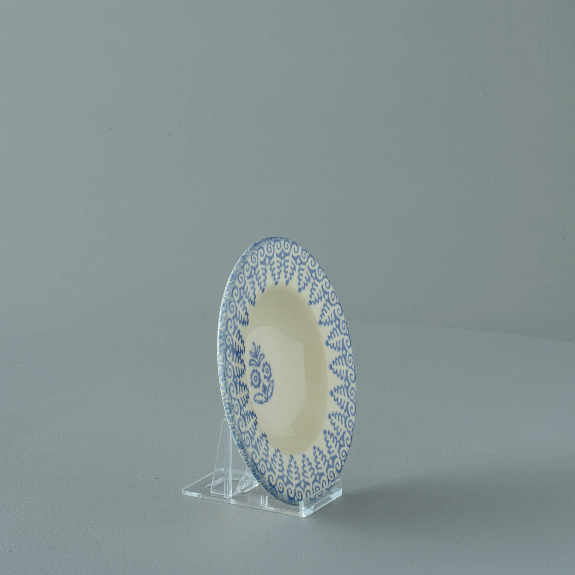 Lacey Blue Pickle dish