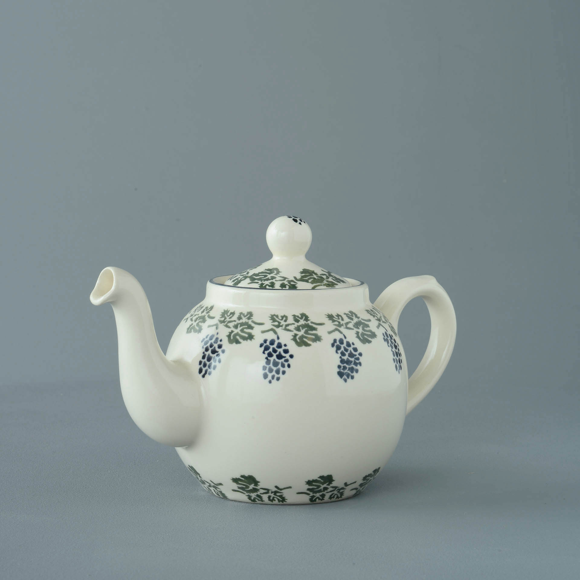 Grapes And Vine Teapot - 2 Cup