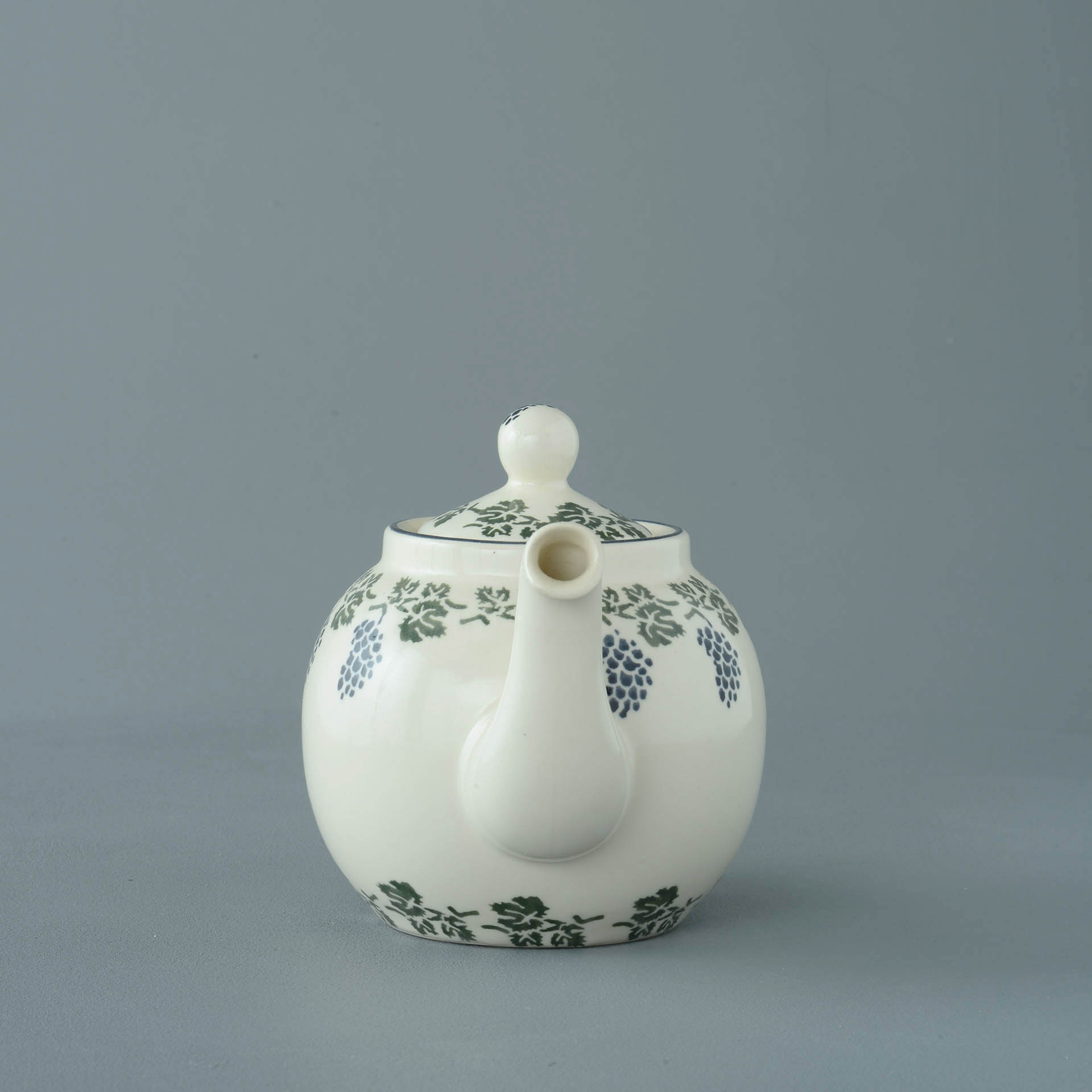 Grapes And Vine Teapot - 2 Cup