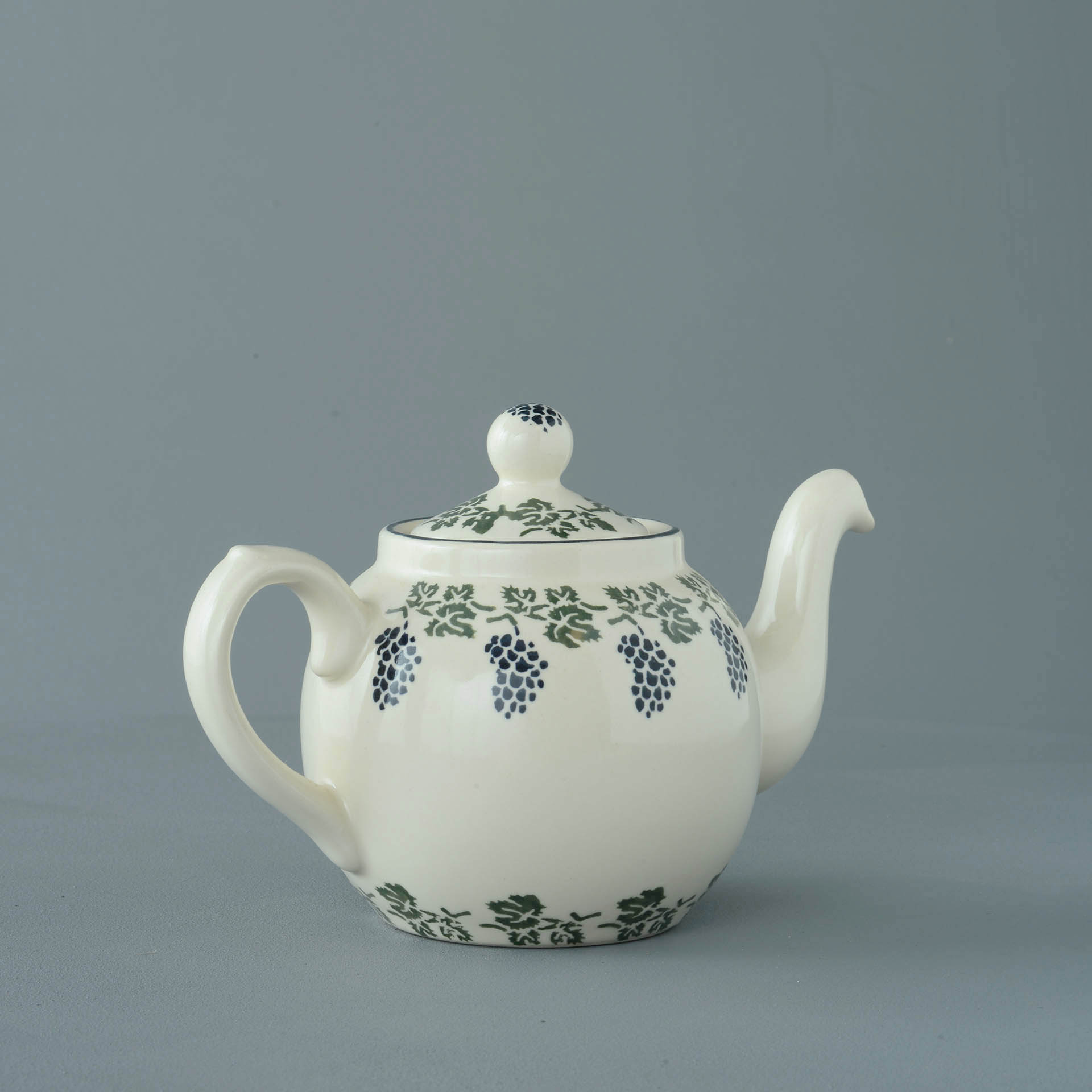 Grapes And Vine Teapot - 2 Cup