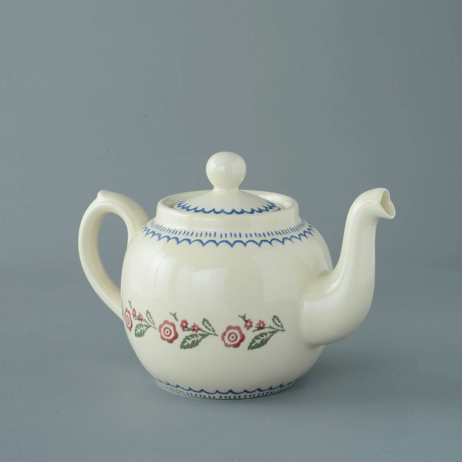 Creeping Briar Teapot - 4 Cup