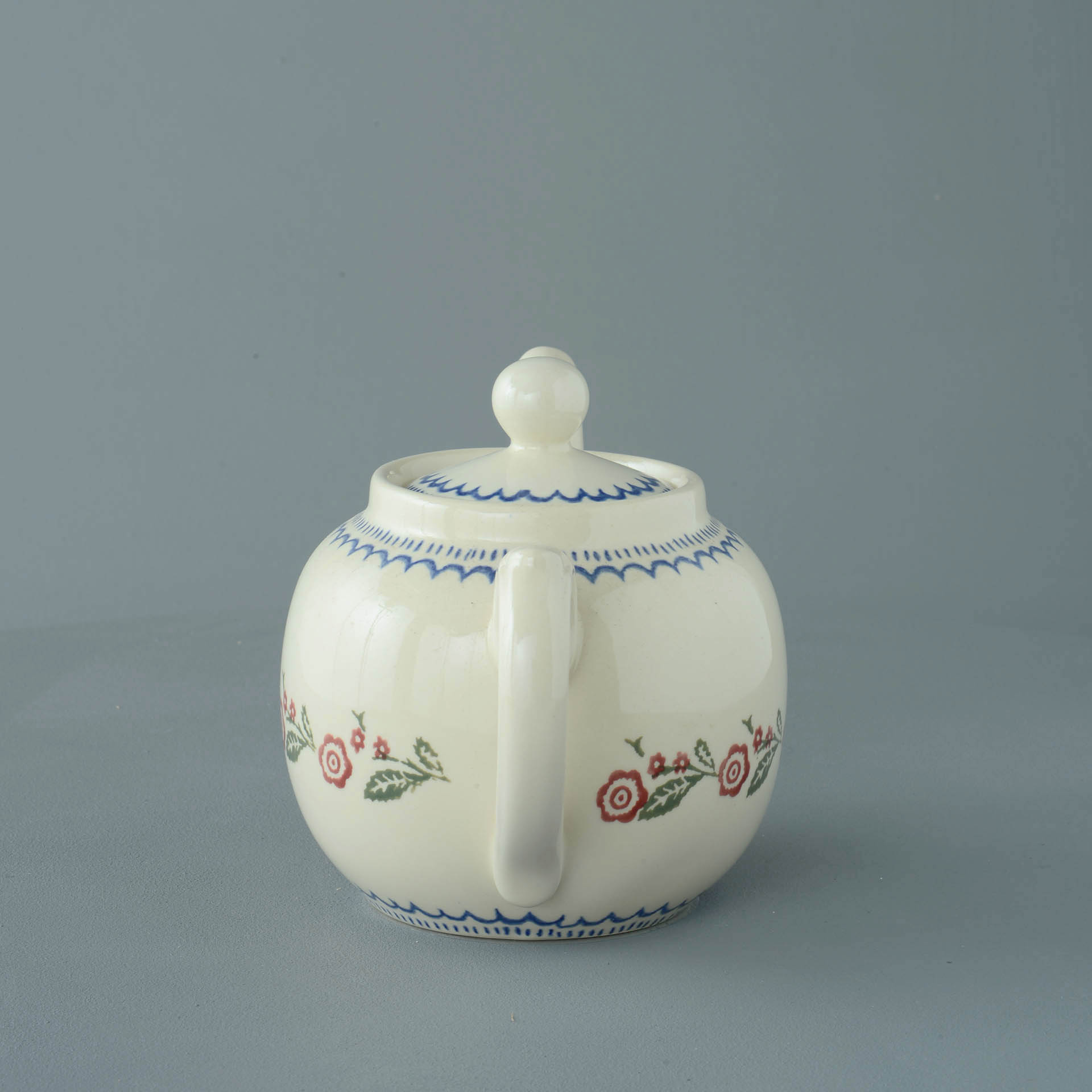 Creeping Briar Teapot - 4 Cup