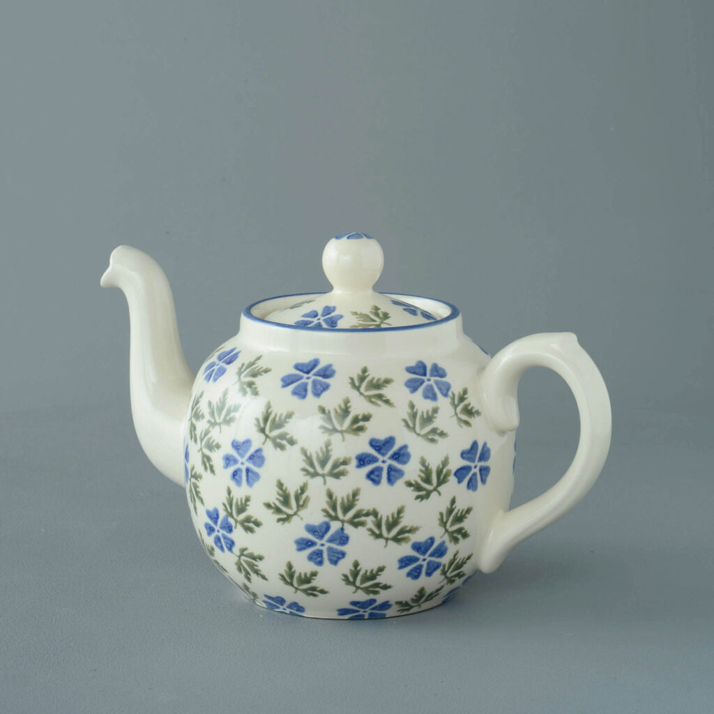 Geranium Teapot - 4 Cup