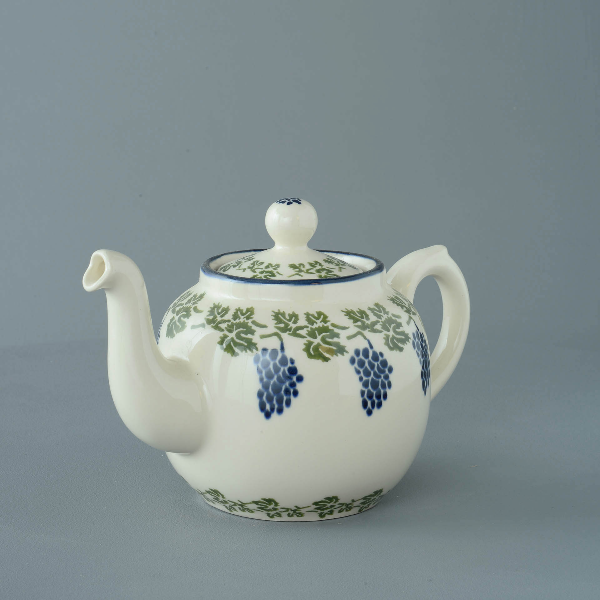 Grapes And Vine Teapot - 4 Cup