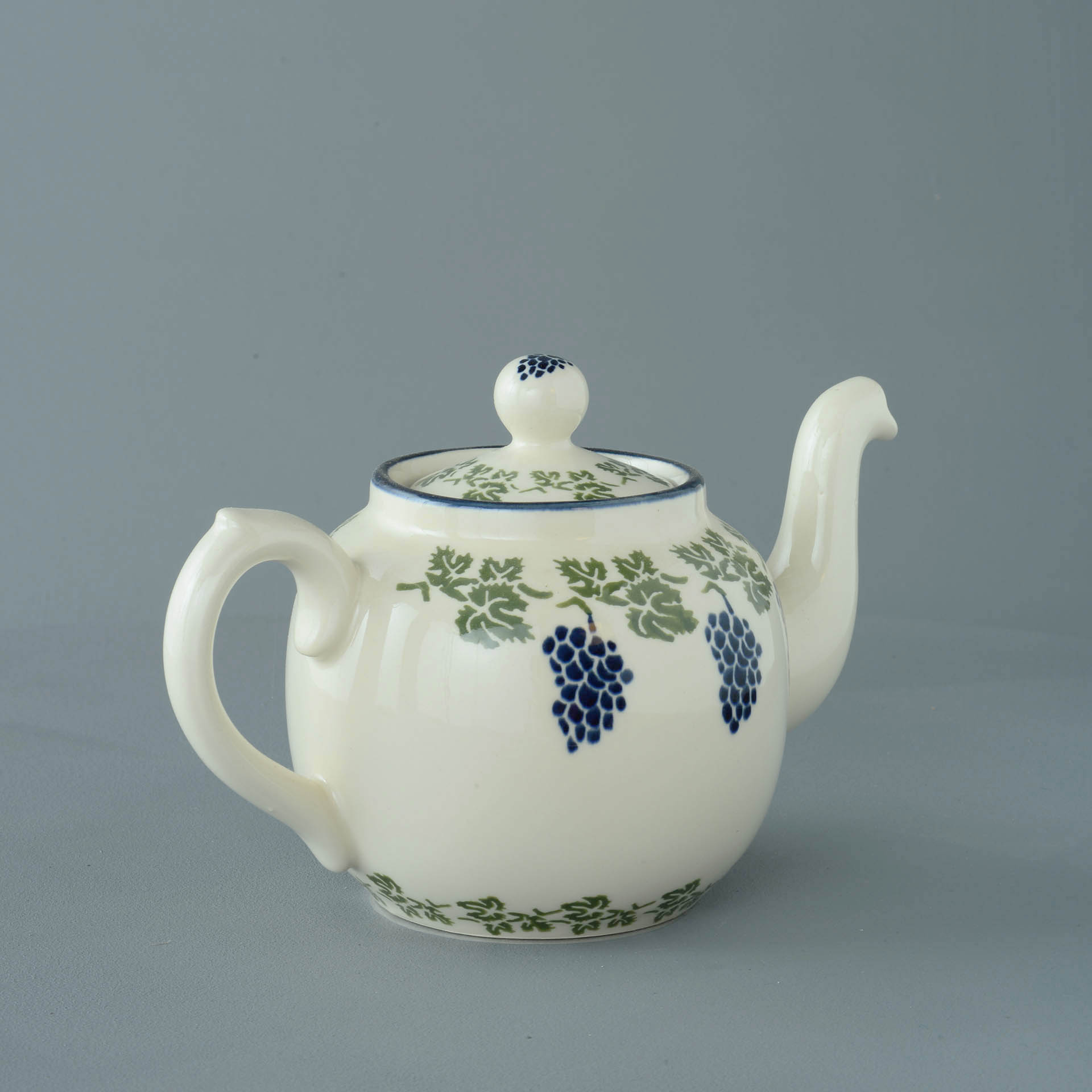 Grapes And Vine Teapot - 4 Cup