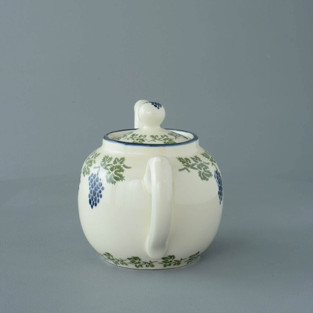 Grapes And Vine Teapot - 4 Cup