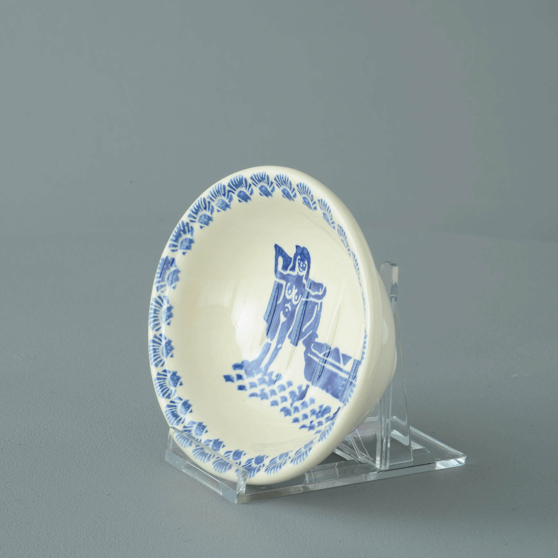 Lady in the bath Soap dish oval