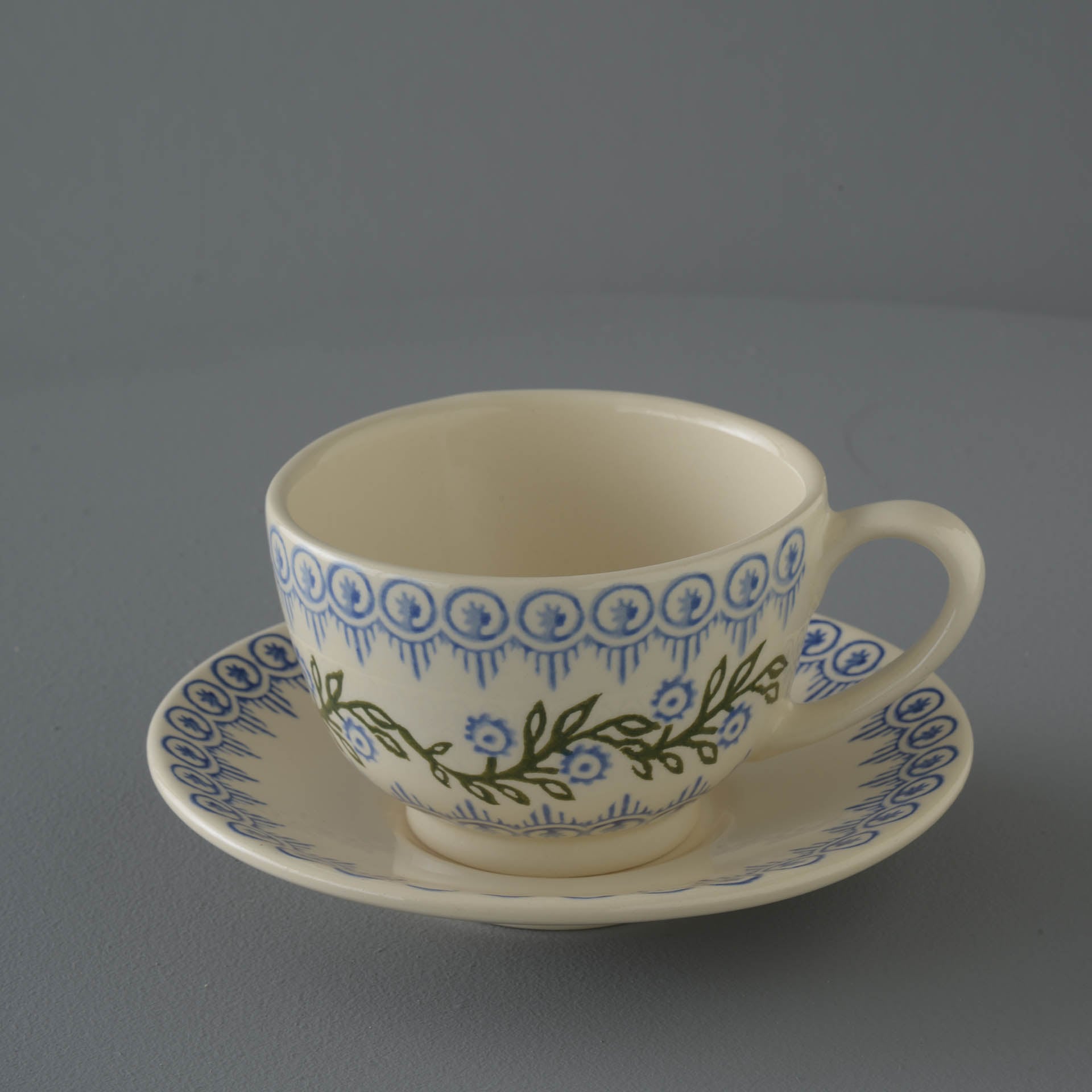 Floral Garland Cup & Saucer - Breakfast Size
