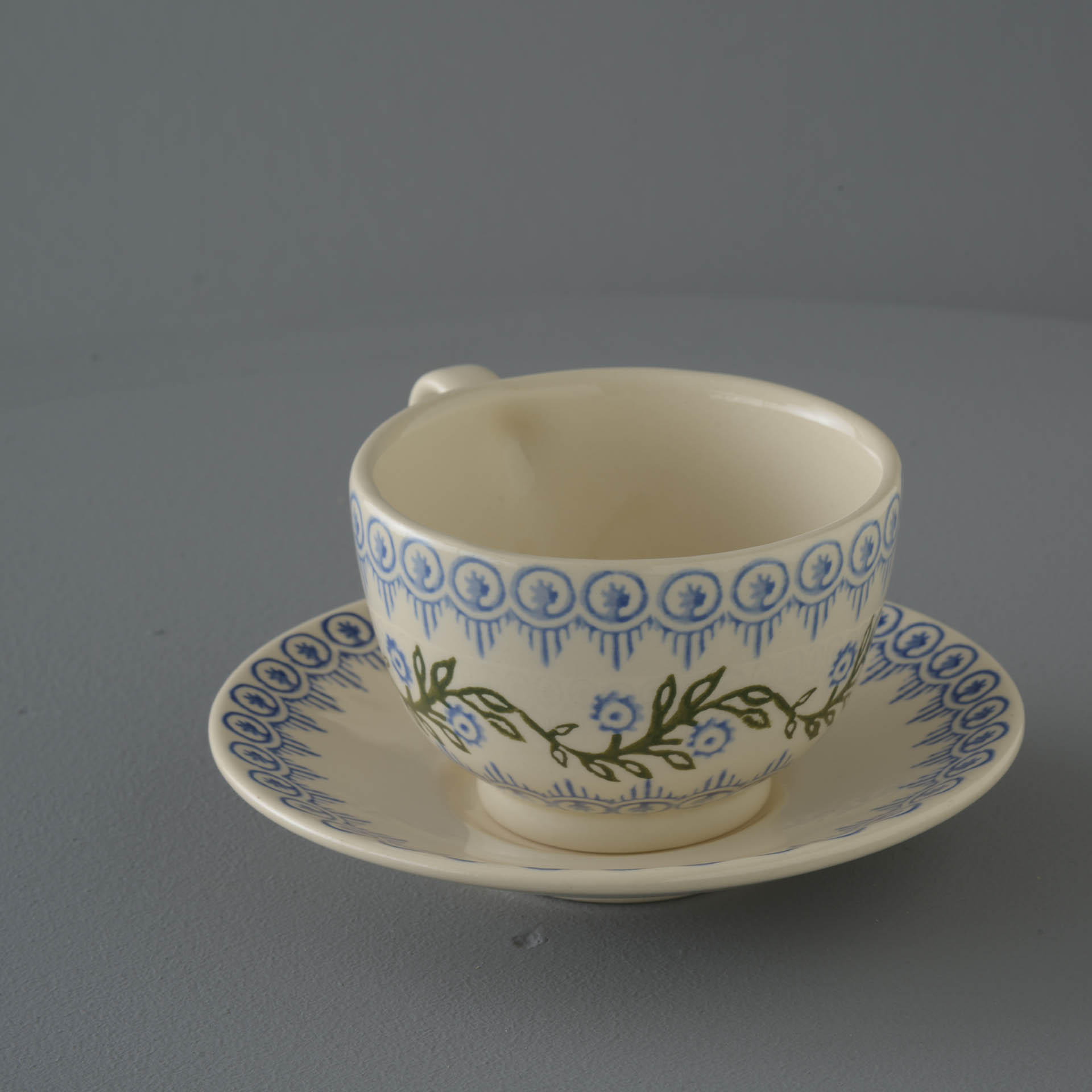 Floral Garland Cup & Saucer - Breakfast Size