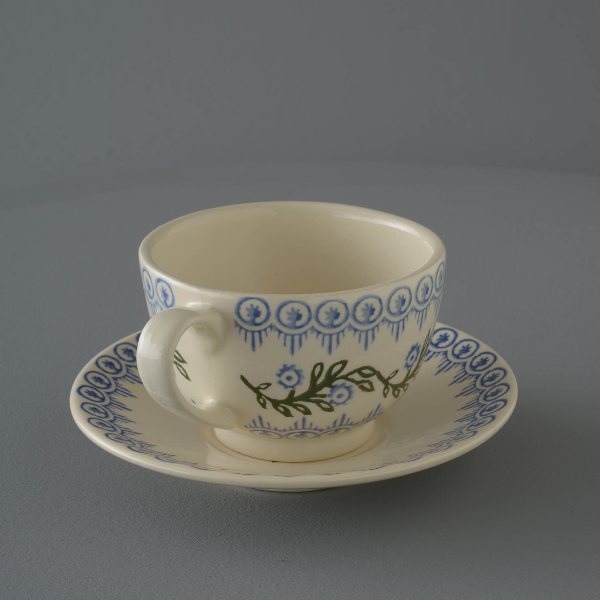 Floral Garland Cup & Saucer - Breakfast Size