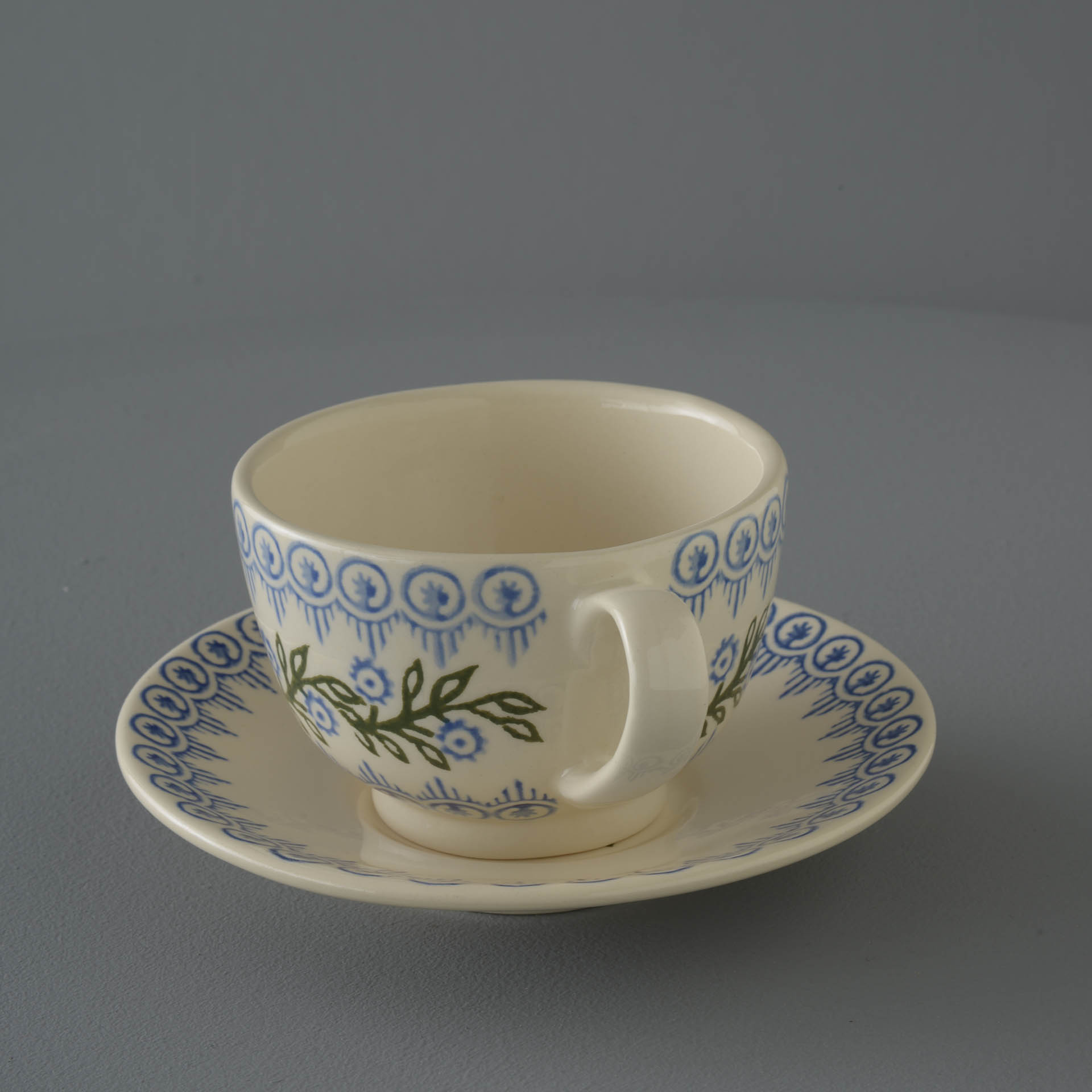 Floral Garland Cup & Saucer - Breakfast Size