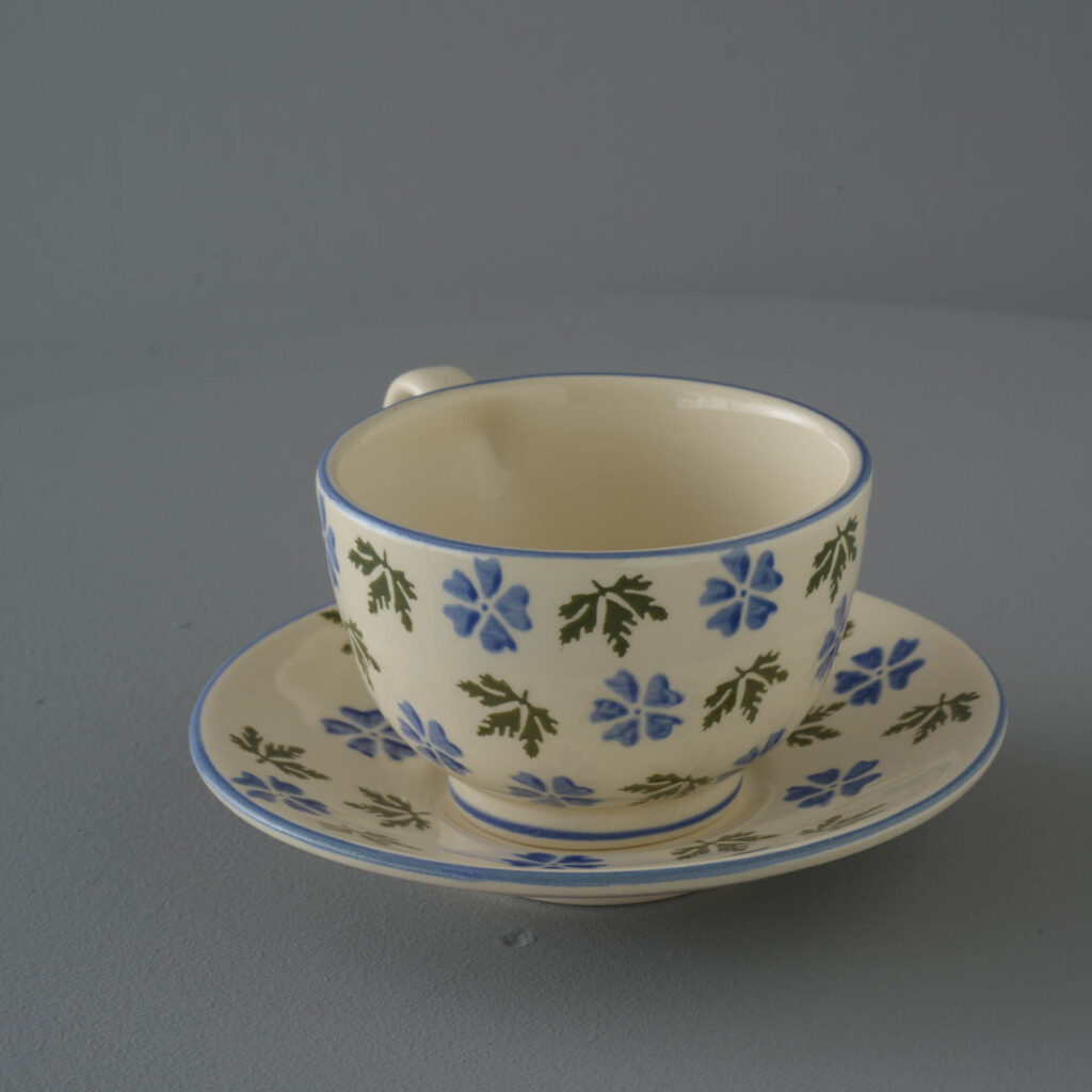 Geranium Cup & Saucer - Breakfast Size