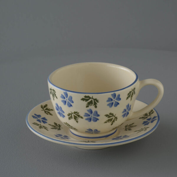 Geranium Cup & Saucer - Breakfast Size
