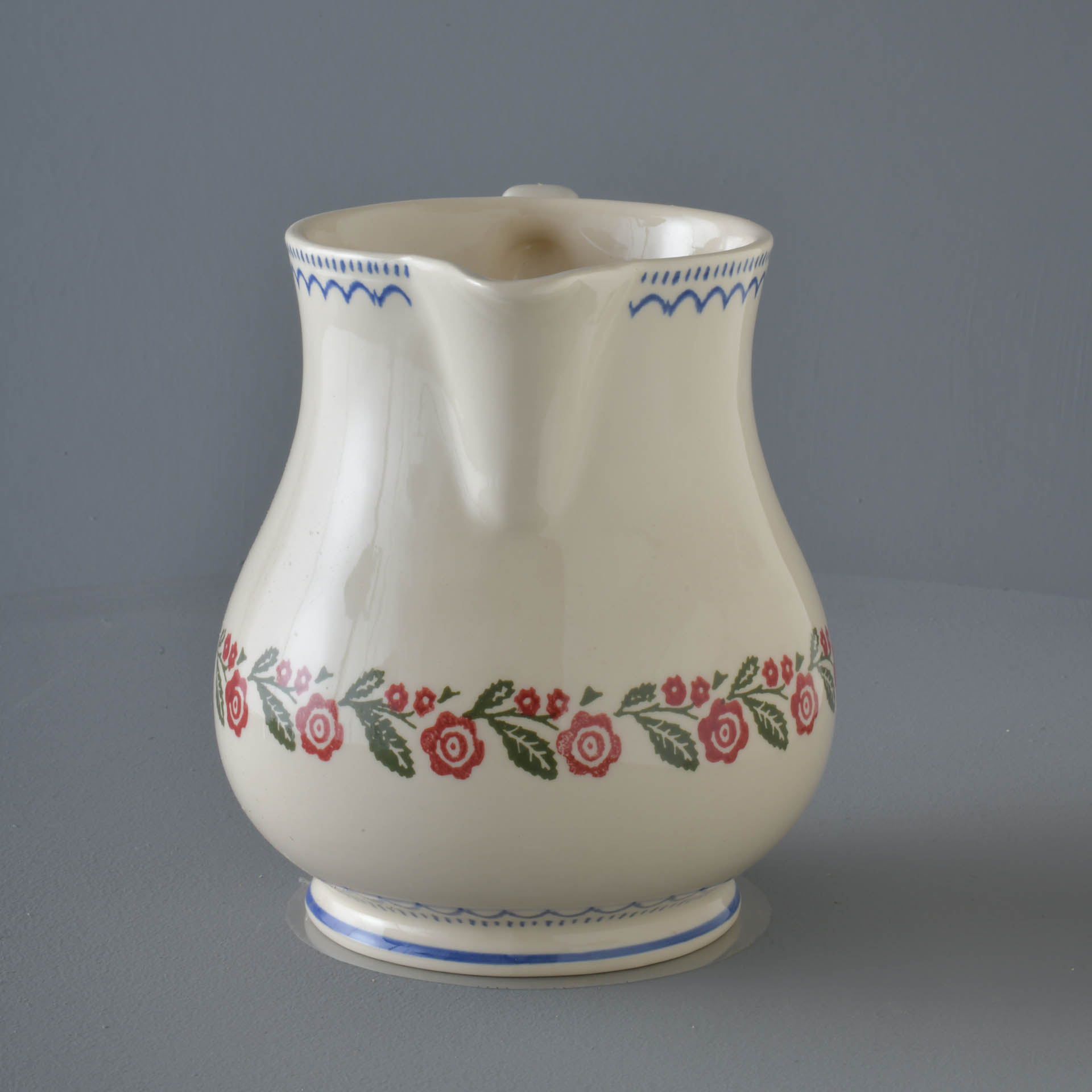 Creeping Briar Jug - Serving