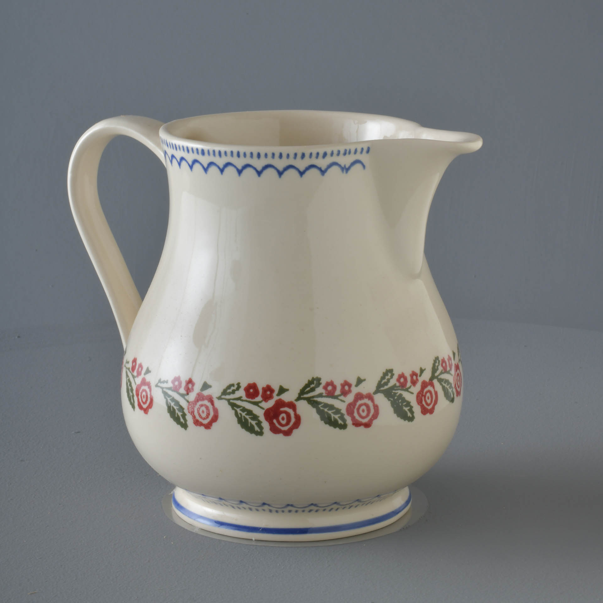 Creeping Briar Jug - Serving