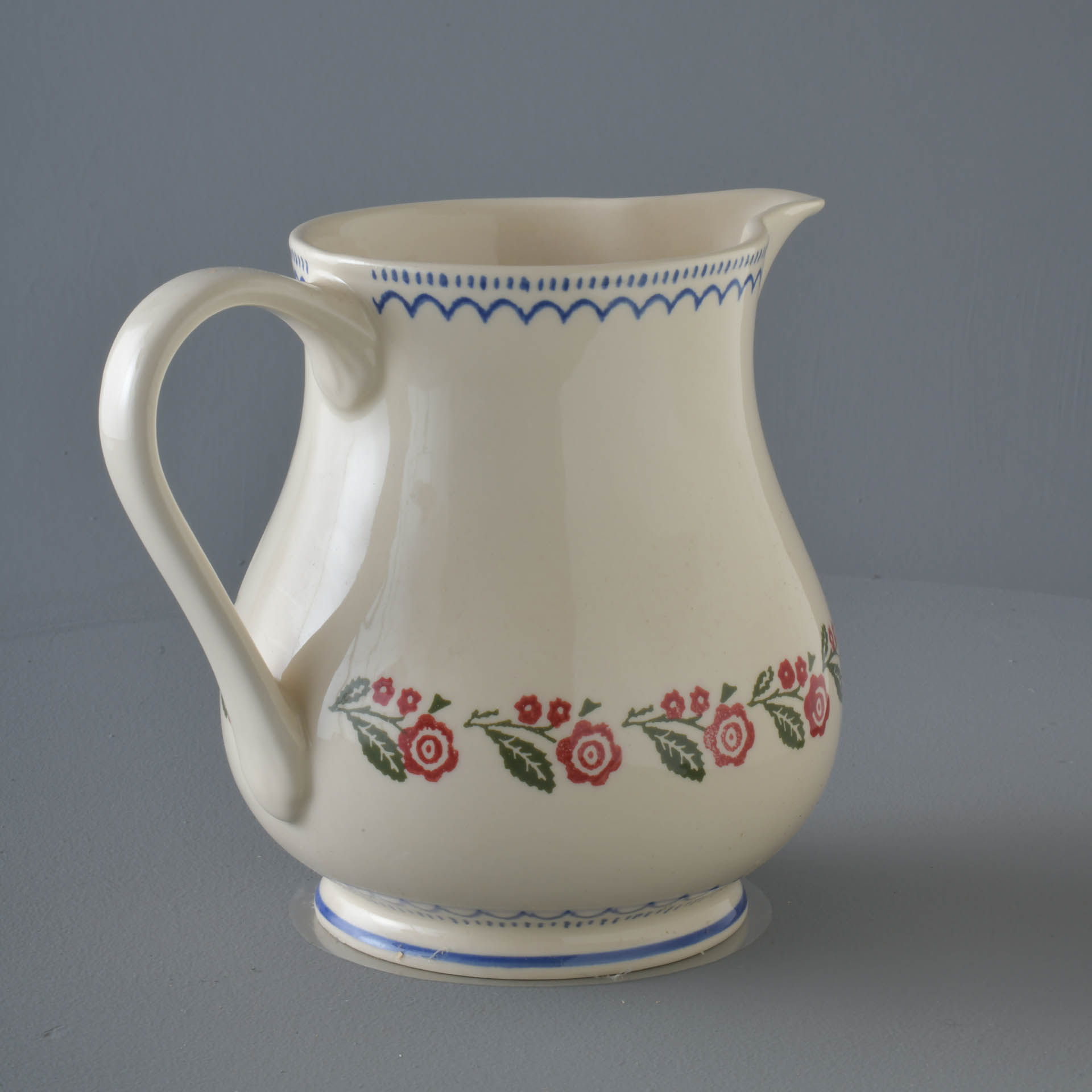 Creeping Briar Jug - Serving